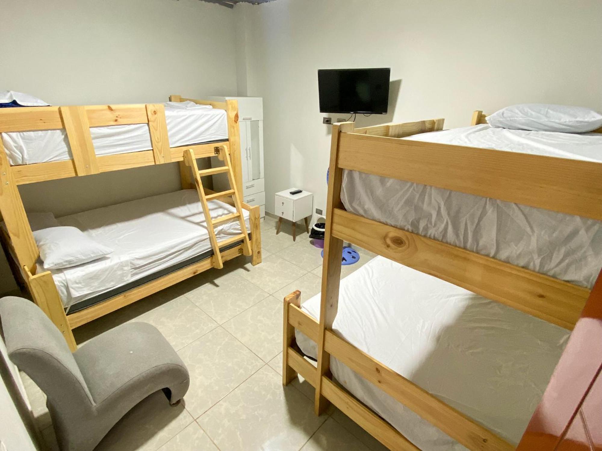 Hospedaje Rocio Del Mar Hotel Серо Азул Екстериор снимка