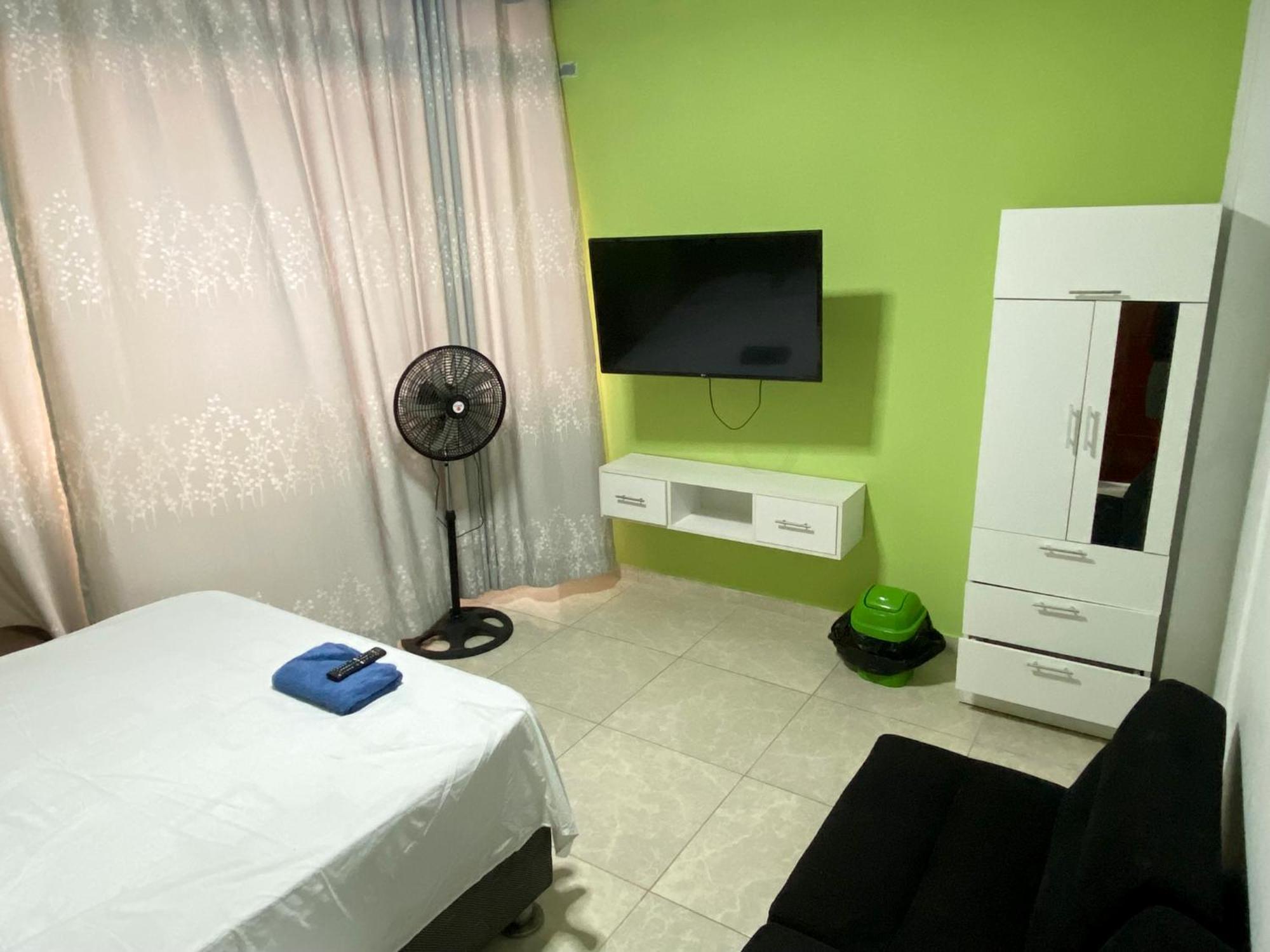 Hospedaje Rocio Del Mar Hotel Серо Азул Екстериор снимка