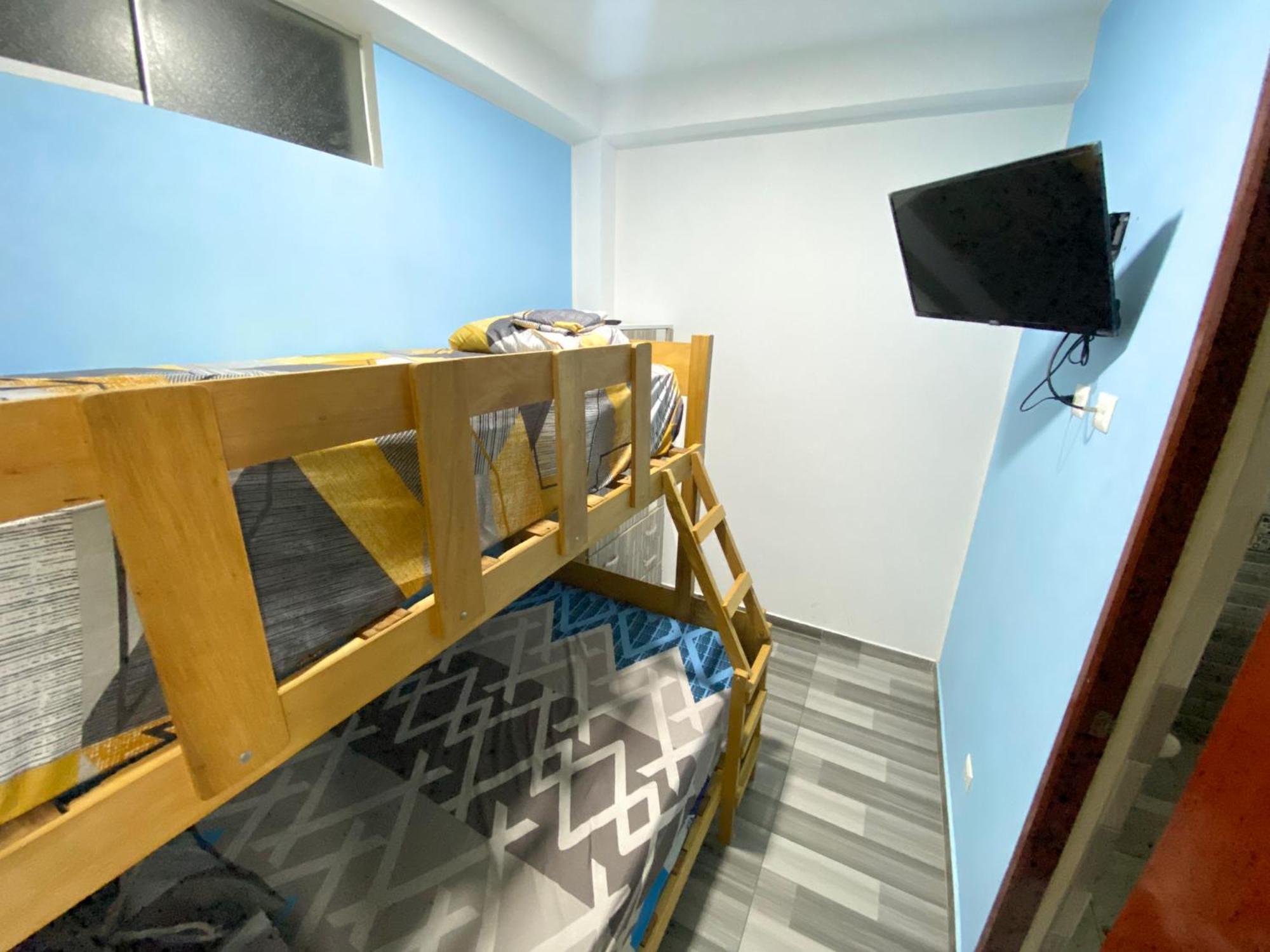 Hospedaje Rocio Del Mar Hotel Серо Азул Екстериор снимка